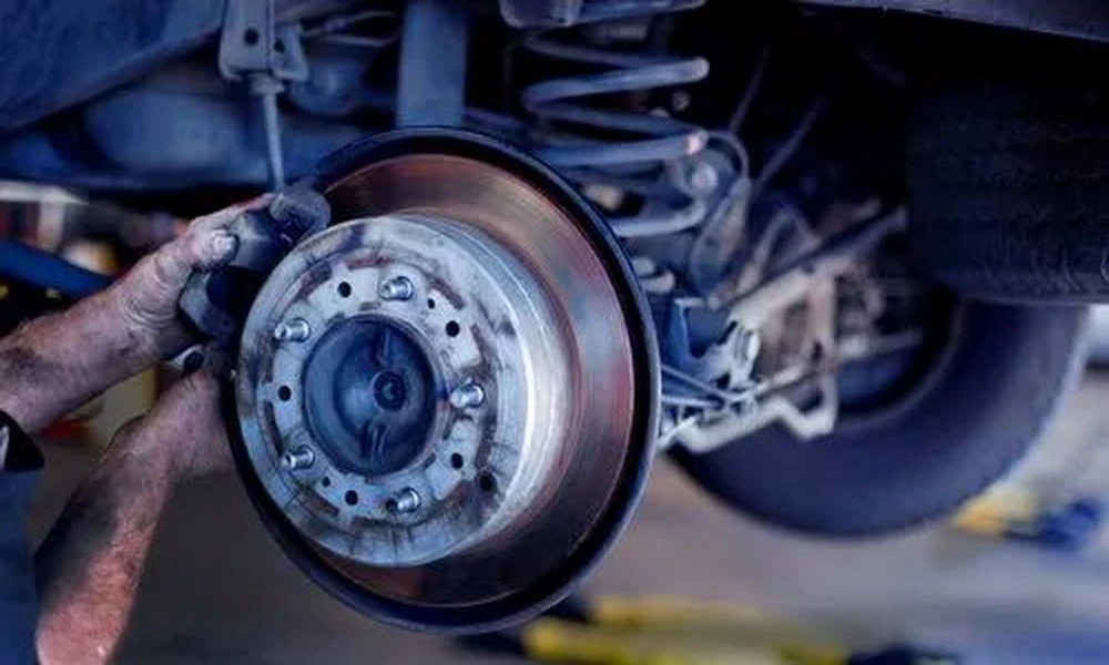Car Brake Pad and Rotor Replacement: Why Precision Installation Matters for Performance