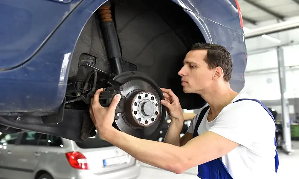 Why Does Your Steering Wheel Shake At Low Speeds? Understanding The Mechanical Causes